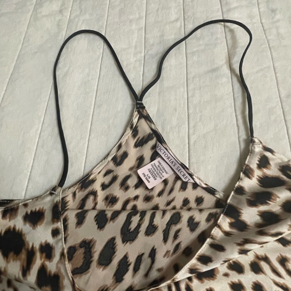 Victoria's Secret Animal Print Satin Cami Shorts Sleep set Size Large - Picture 5 of 14